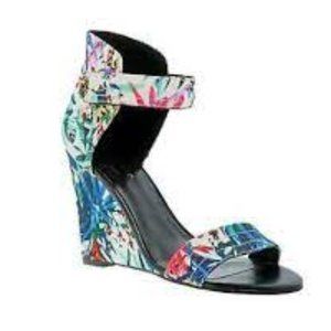 Nicole Miller Artelier Palm Beach Wedge Sandal (NWT)